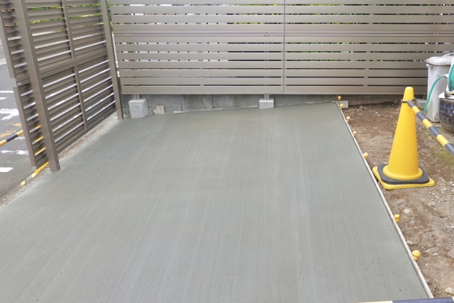 外構工事のアスファルト舗装を検討しているけれど、どんなメリットがあるのか？